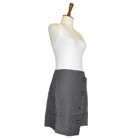 Chic Blue Denim Striped Asymmetric Pencil Skirt with Buttons - Picture 10 of 16